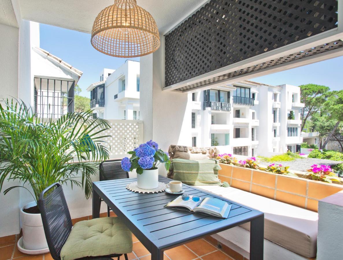 Beachfront Luxury Complex With Tropical Gardens & Pools Marbella Eksteriør bilde