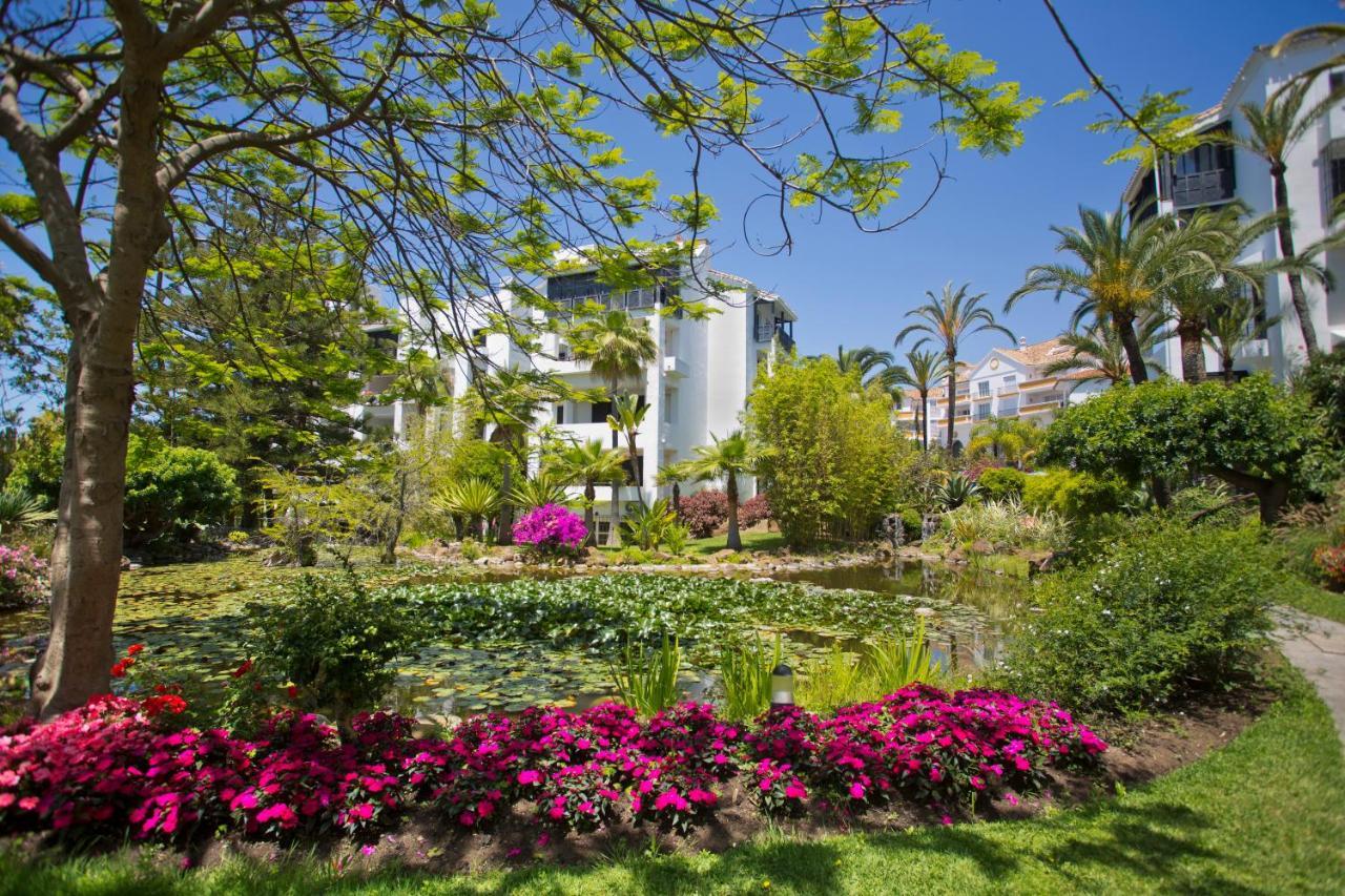 Beachfront Luxury Complex With Tropical Gardens & Pools Marbella Eksteriør bilde